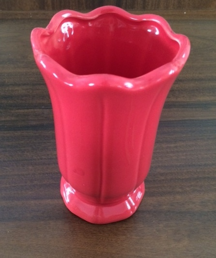Vaso de Porcelana Vermelho Pequeno 