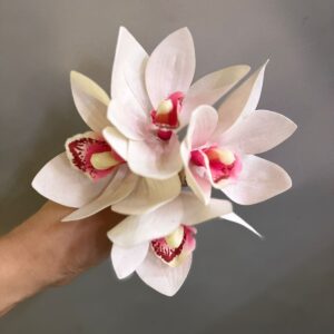 MAÇO DE ORQUIDEA BRANCO