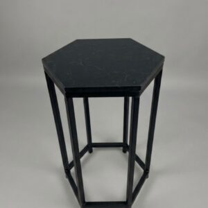MESA CUBO SEXTAVADA PRETA COD 04 P 50X30X30
