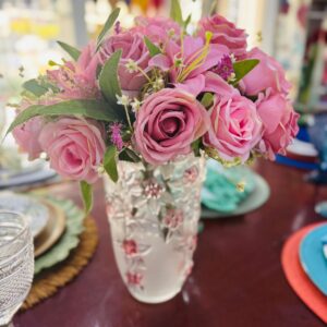 BUQUE ROSA COM LIRIO ROSA ESCURA COM LILÁS 30 CM